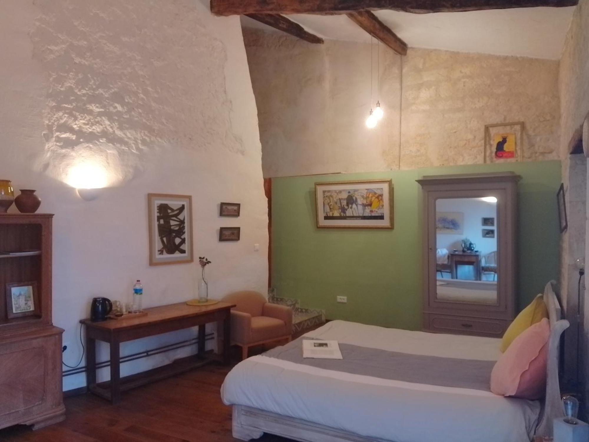 Bastida De Beata Bed and Breakfast Noailles  Eksteriør billede